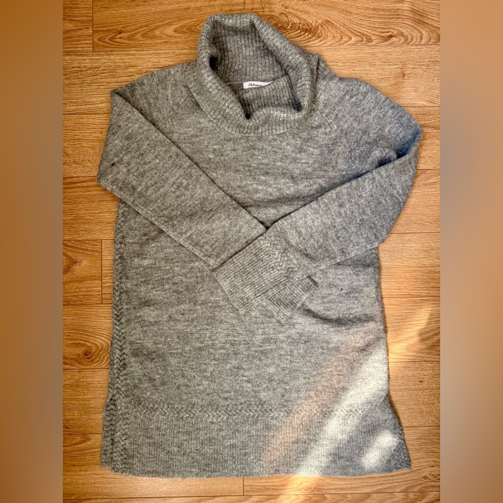 π REITMANS - Gray Turtleneck Sweater dress - size Medium - Picture 2 of 7